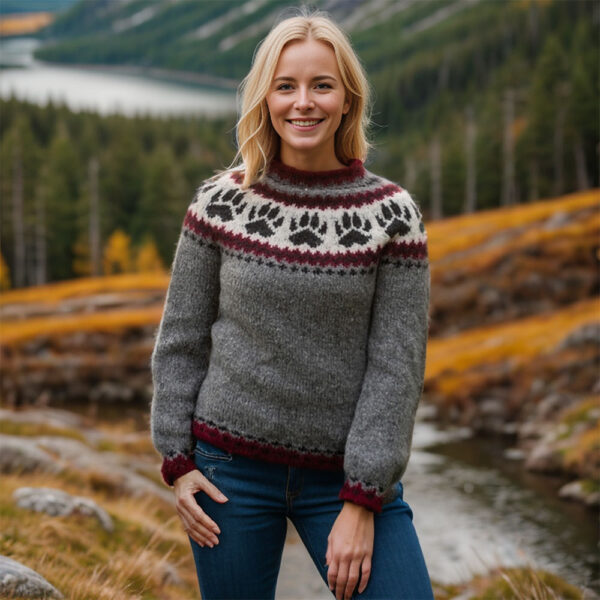 The wolf paws sweater - Image 3