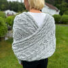 Leafy sweater scarf - Image 3